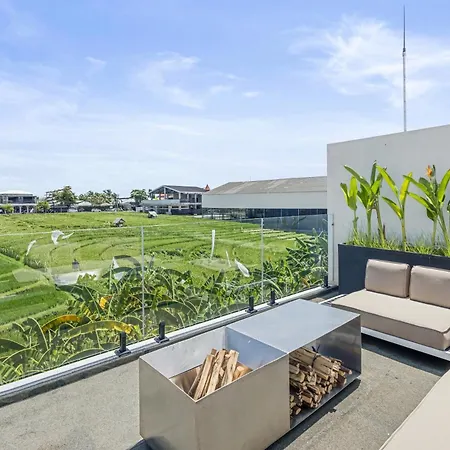 New Villa Vue - 3 Bedroom Villa With Rooftop In Berawa